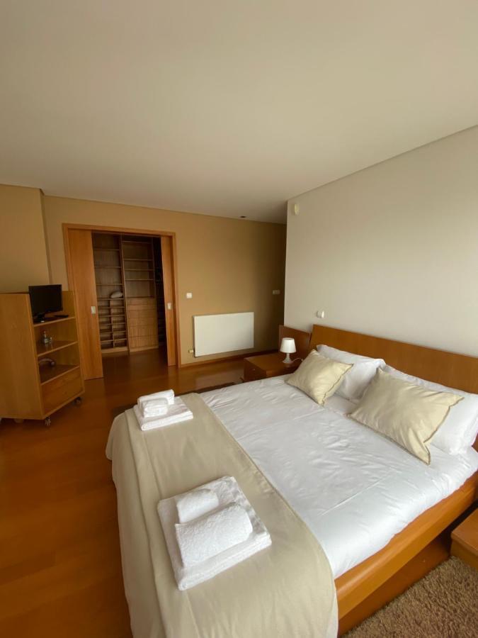 Hill & Beach House Viana do Castelo Exteriör bild